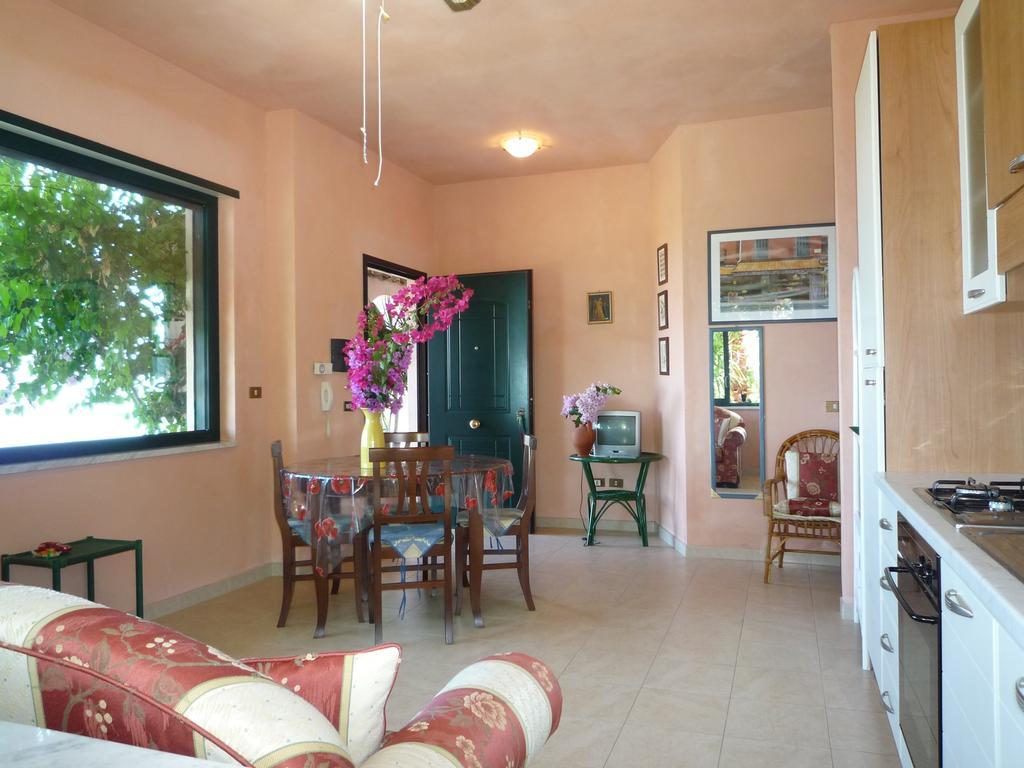 Villa Panthea Capo Vaticano Værelse billede